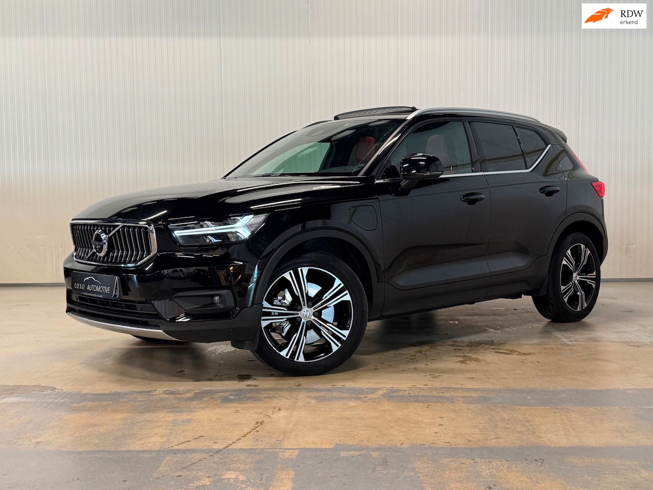 Volvo XC40 - 1.5 T5 Recharge Inscription | PANO | TREKHAAK | HARMAN KARDON | 360 CAMERA - AutoWereld.nl