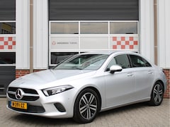 Mercedes-Benz A-klasse - 200 Automaat 163PK Business Solution Luxury /NAVI/ACC/PDC/Camera/Leder/Lane assist/Stoelve