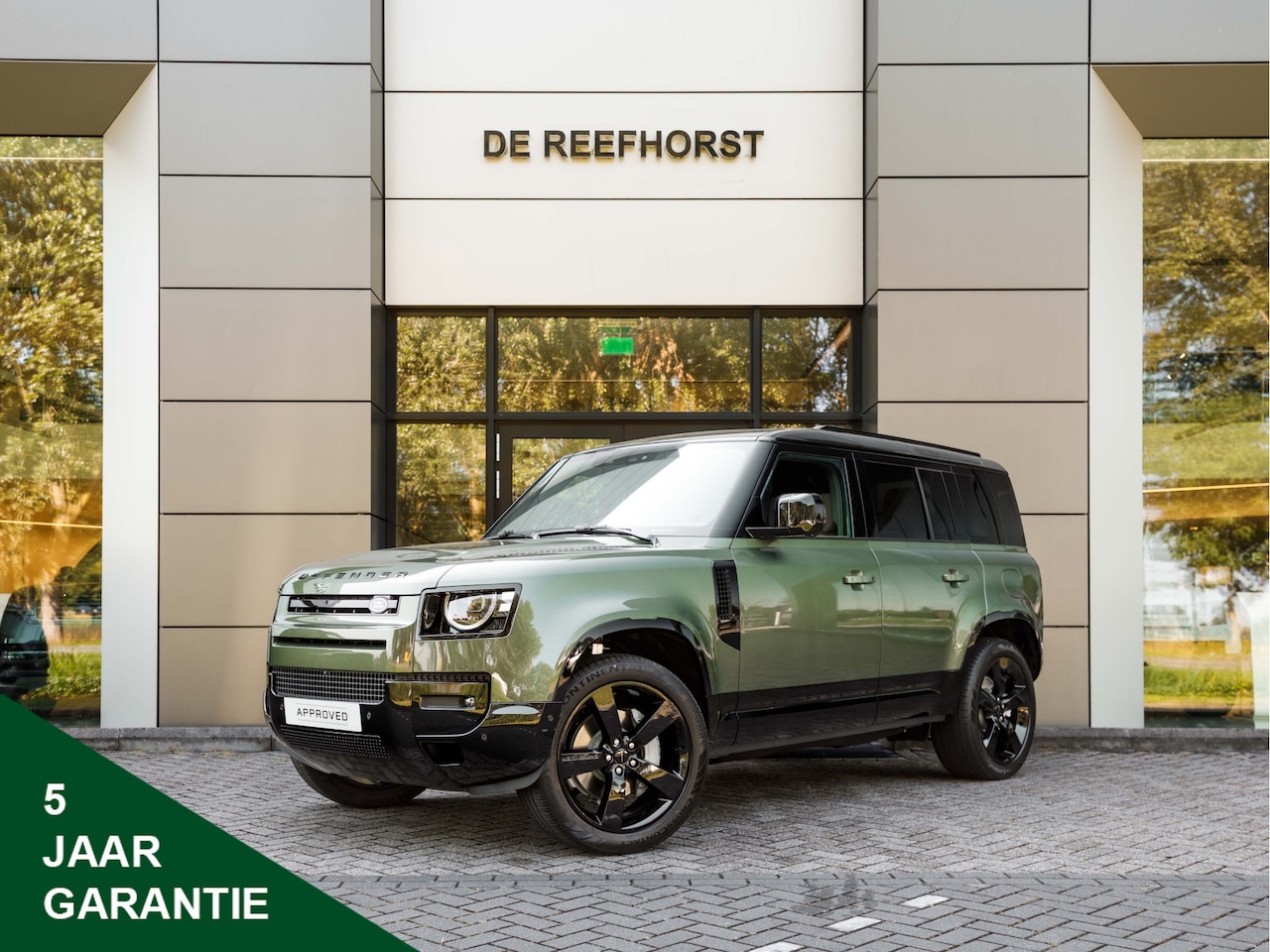 Land Rover Defender 110 - P300e 300pk AWD 110 Dynamic HSE Edition | 5 jaar garantie | Caraway | Head-up Display | Ge - AutoWereld.nl