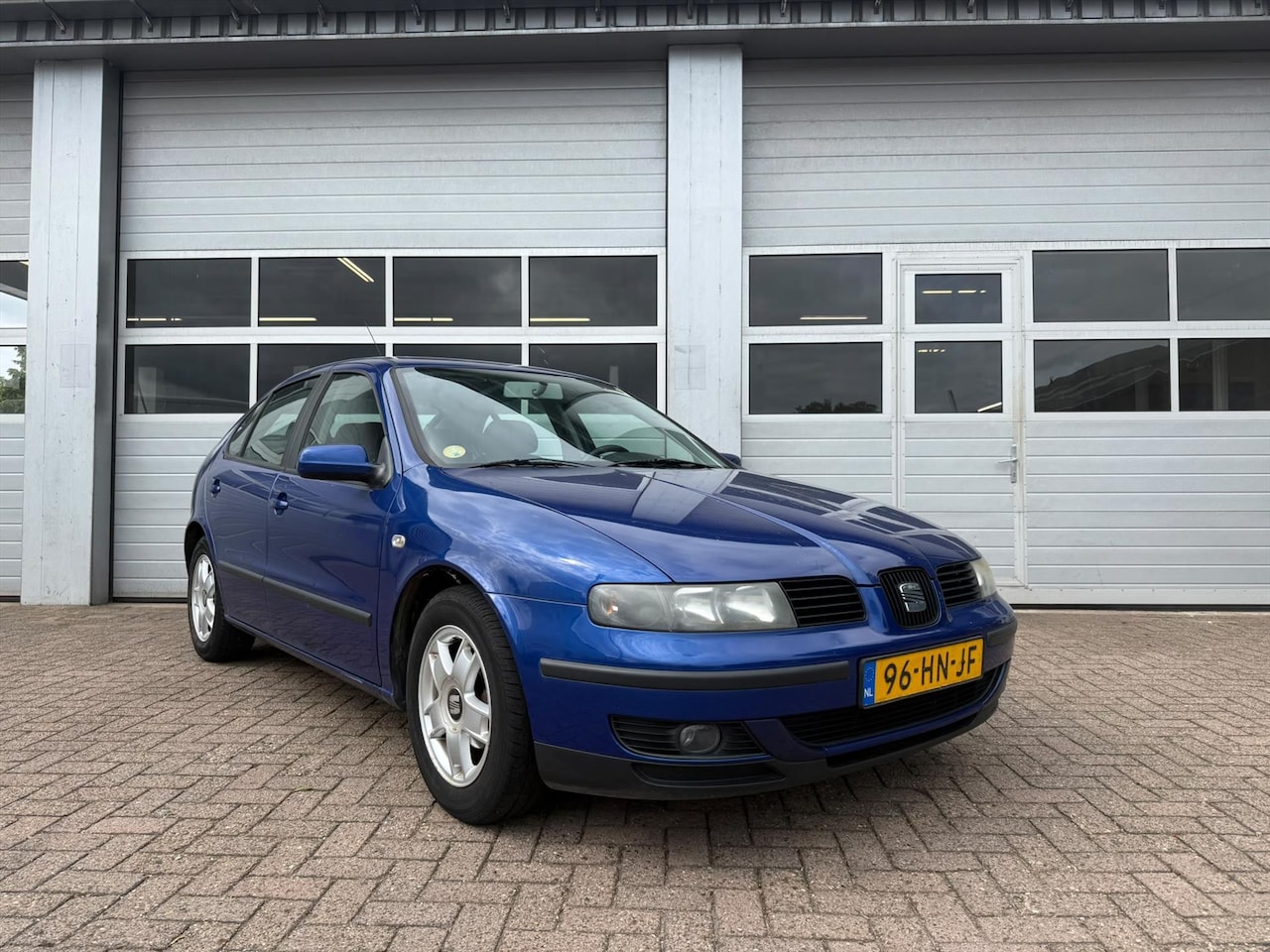 SEAT Leon - 1.6 16V 77KW | Achteras defect | GEEN APK - AutoWereld.nl