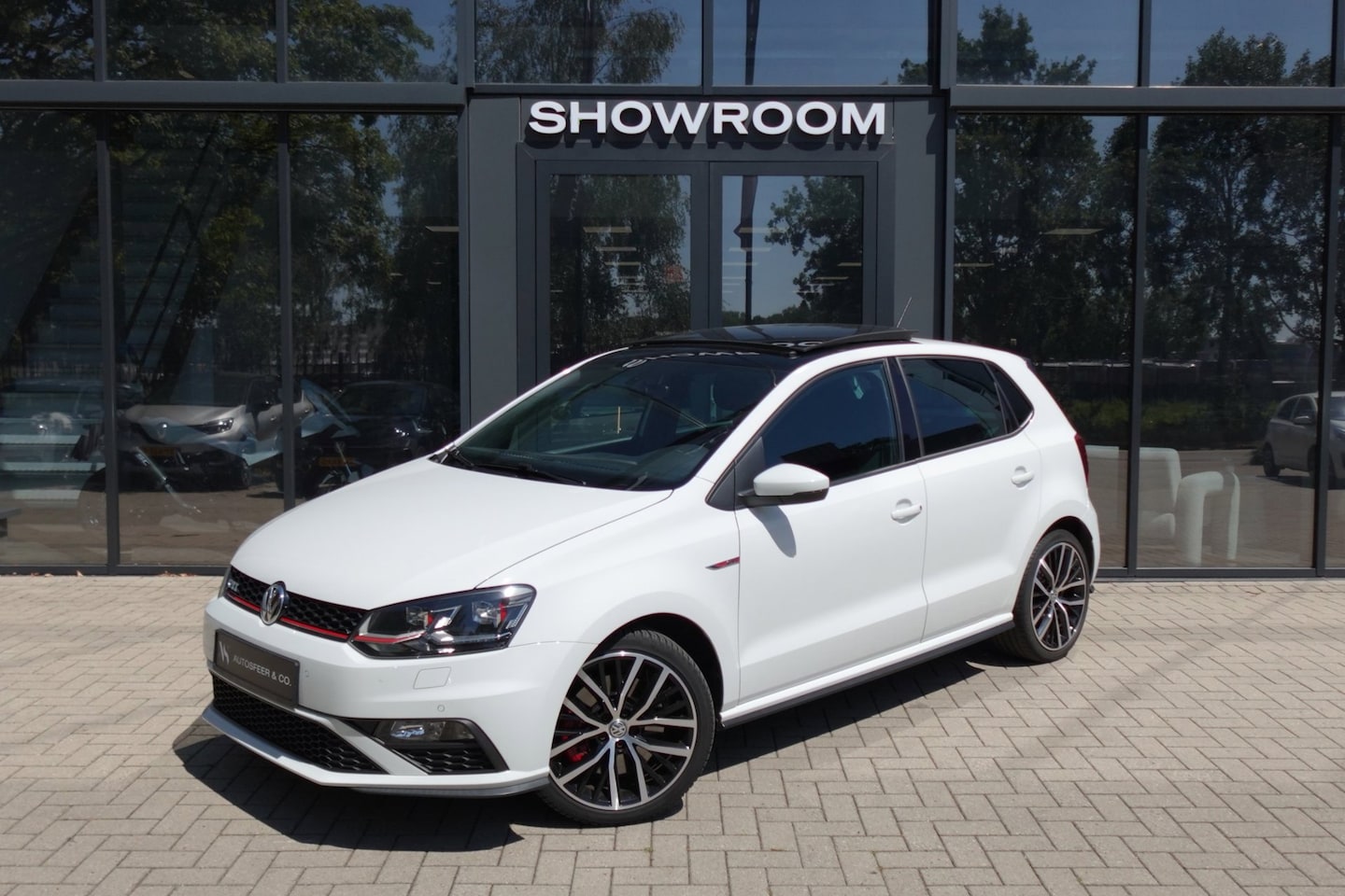 Volkswagen Polo - 1.8 TSI GTI PANO NAVI STOELVERW - AutoWereld.nl