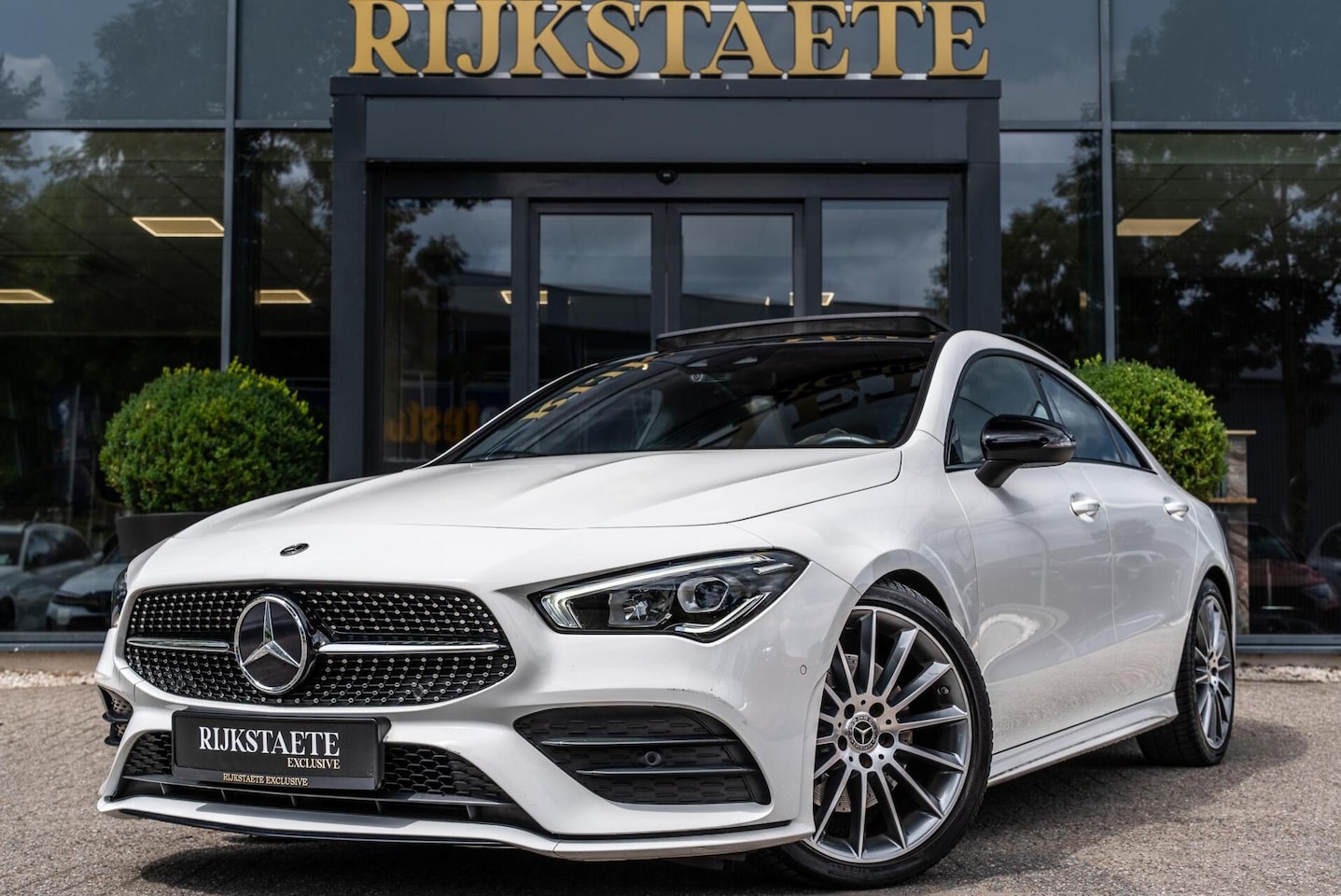 Mercedes-Benz CLA-Klasse - 200 AMG|PANO|CAMERA|SFEERV.|45S PAKKET - AutoWereld.nl