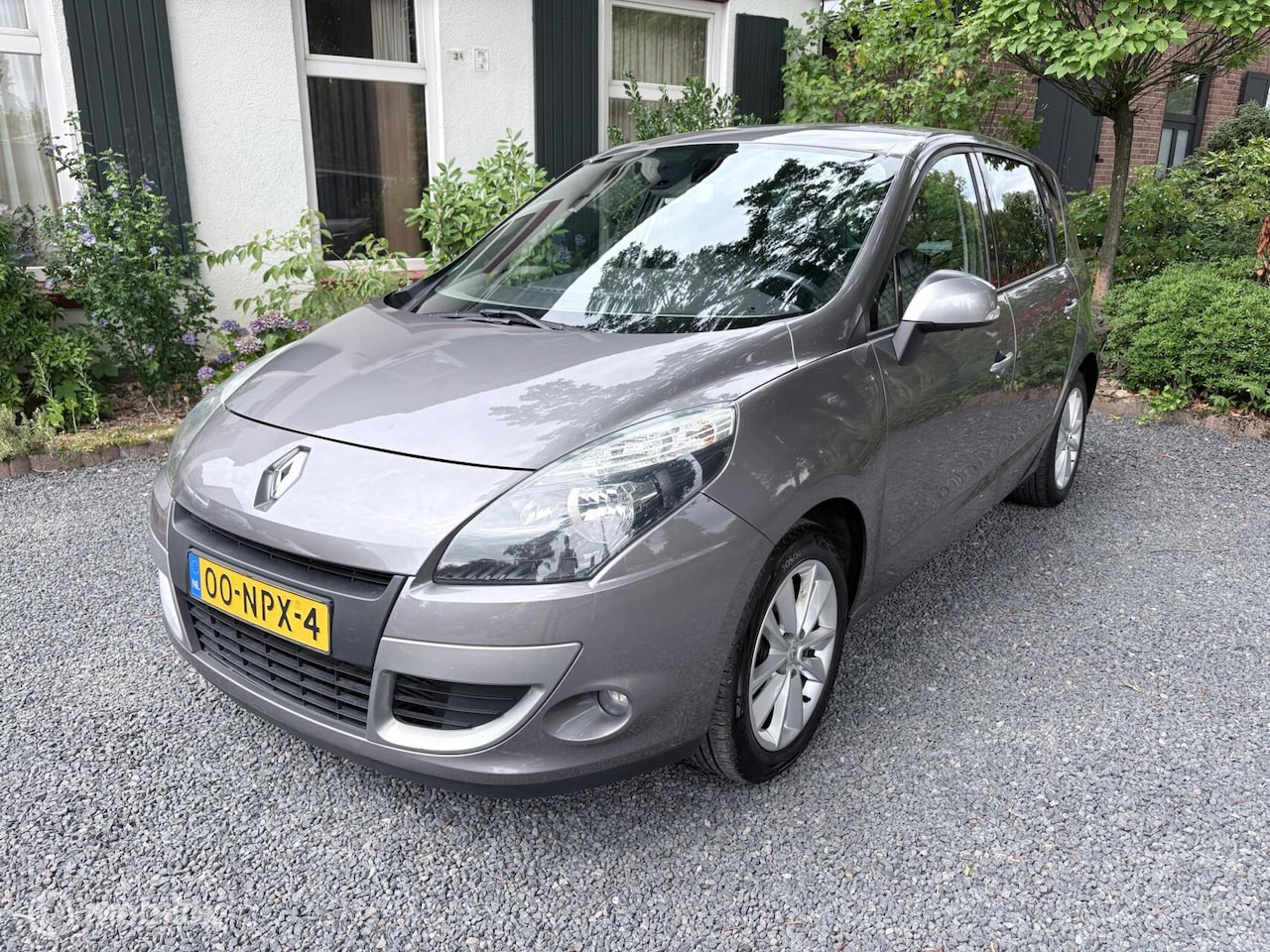 Renault Scénic - 1.4 TCe | AIRCO | NAVIGATIE | TREKHAAK | - AutoWereld.nl
