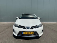 Toyota Auris Touring Sports - 1.8 Hybr. Lease LEDER | CAMERA | BOEKJE