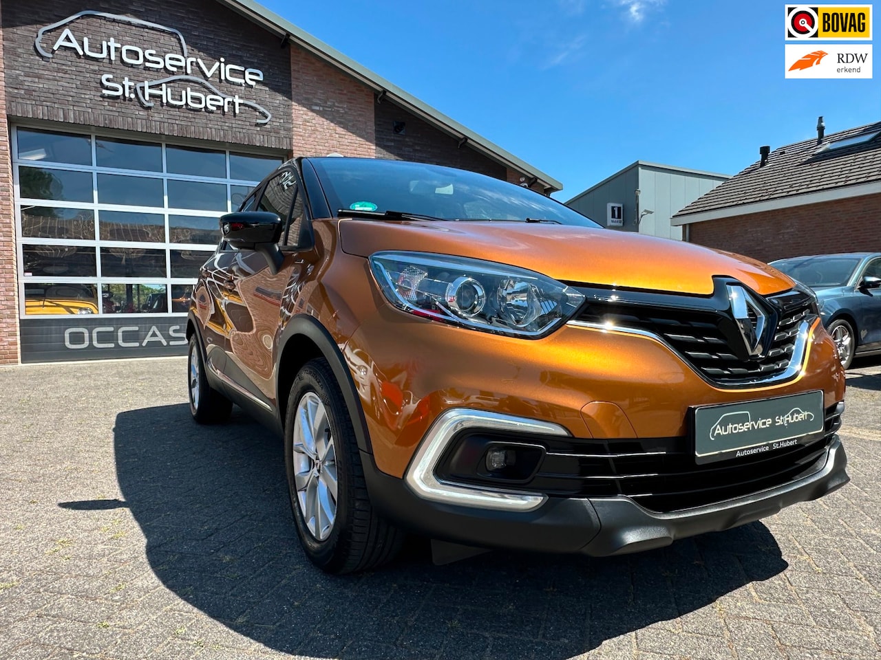 Renault Captur - 0.9 TCe Limited. Navi. Clima. LED. PDC. - AutoWereld.nl