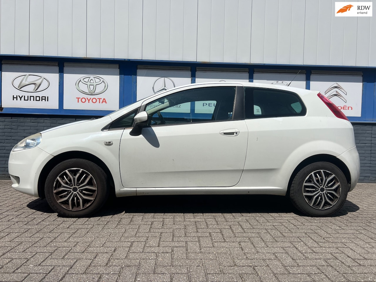 Fiat Punto Evo - 1.4 Dynamic 2009 135000km NWE.APK 1350EU - AutoWereld.nl