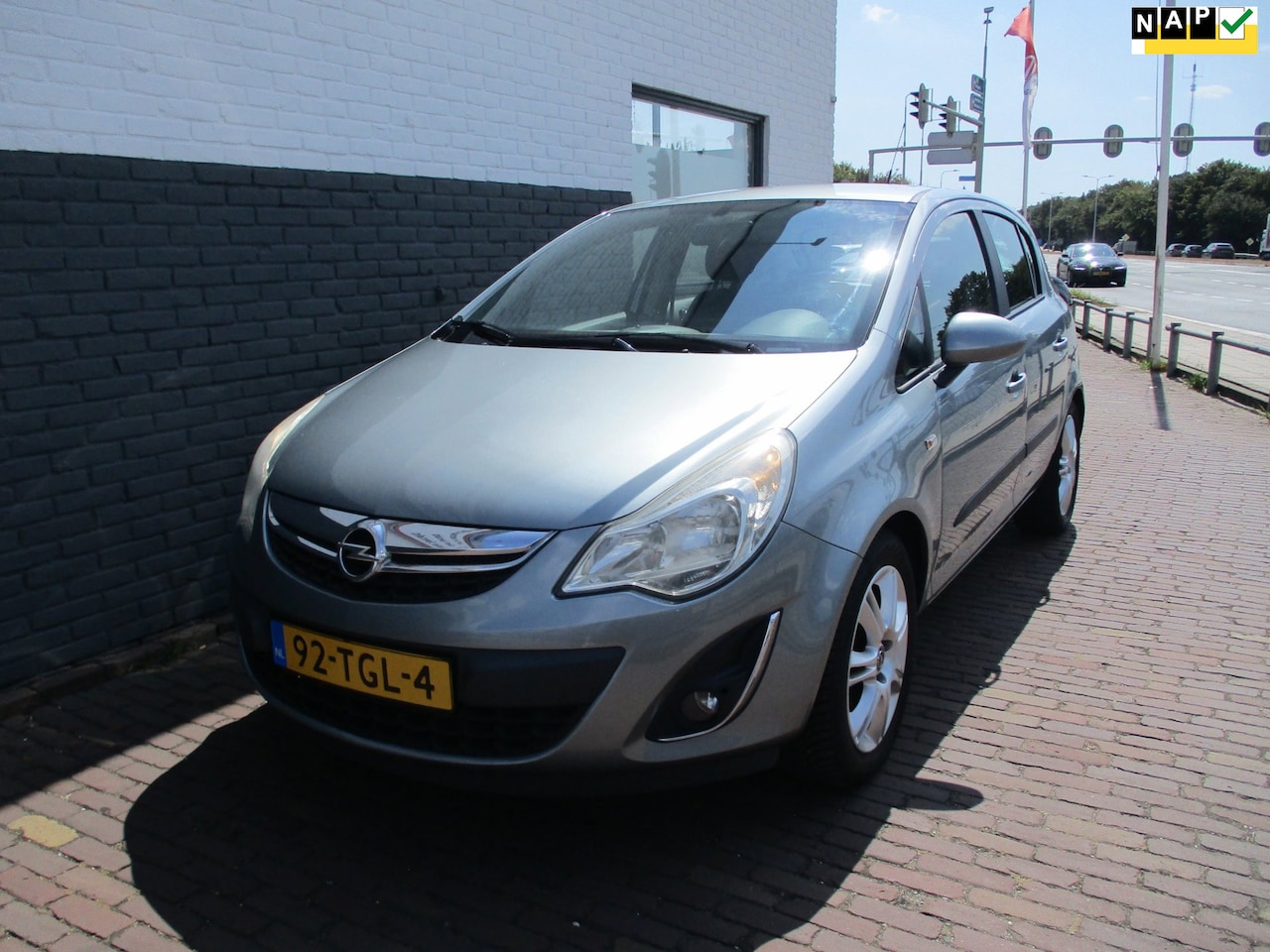 Opel Corsa - 1.4-16V Edition 1.4-16V Edition - AutoWereld.nl