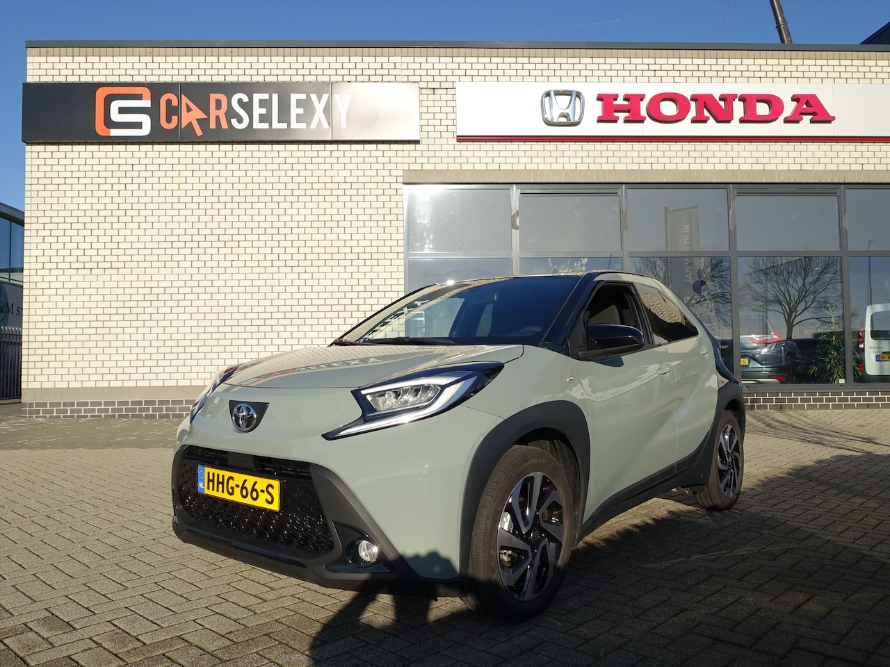 Toyota Aygo X - 1.0 VVT-i MT 72pk Pulse Bi-Tone - AutoWereld.nl