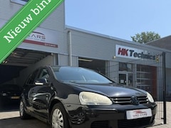 Volkswagen Golf - 1.6 FSI Comfortl Business VOL