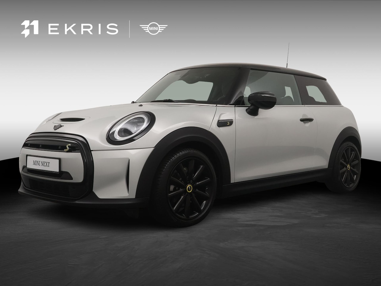 MINI Electric - MINI Yours | Glazen Panoramadak | Keyless Entry | Stoel- en stuurverwarming | Achteruitrij - AutoWereld.nl