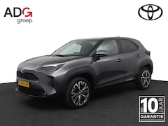 Toyota Yaris Cross - 1.5 Hybrid Executive | Leder - Stof bekleding | Dodehoekherkening | Trekhaak | Parkeersens