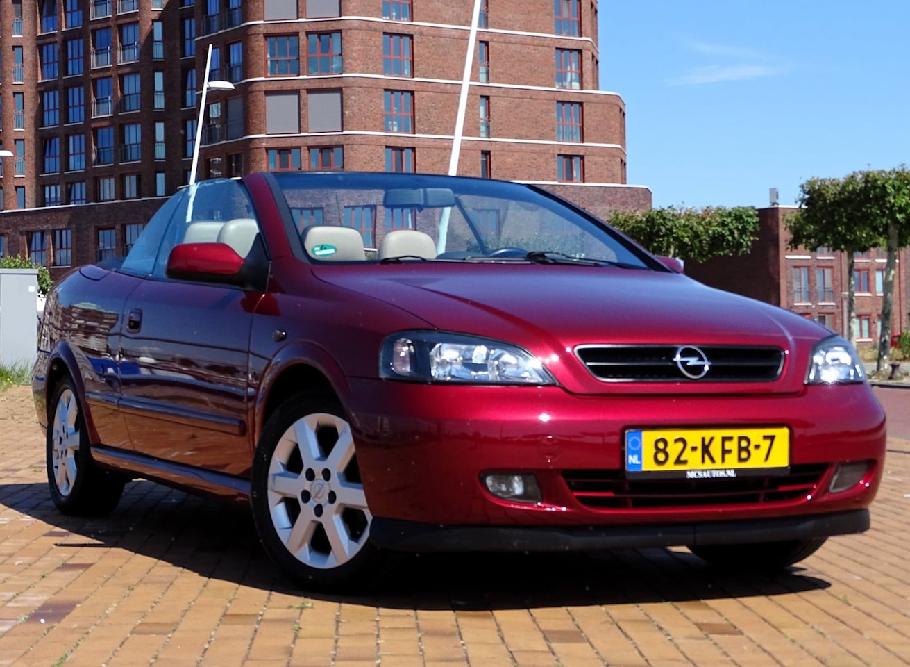 Opel Astra Cabriolet - 2.2-16V Automaat 123DKM! Nwe Ketting Leer - AutoWereld.nl