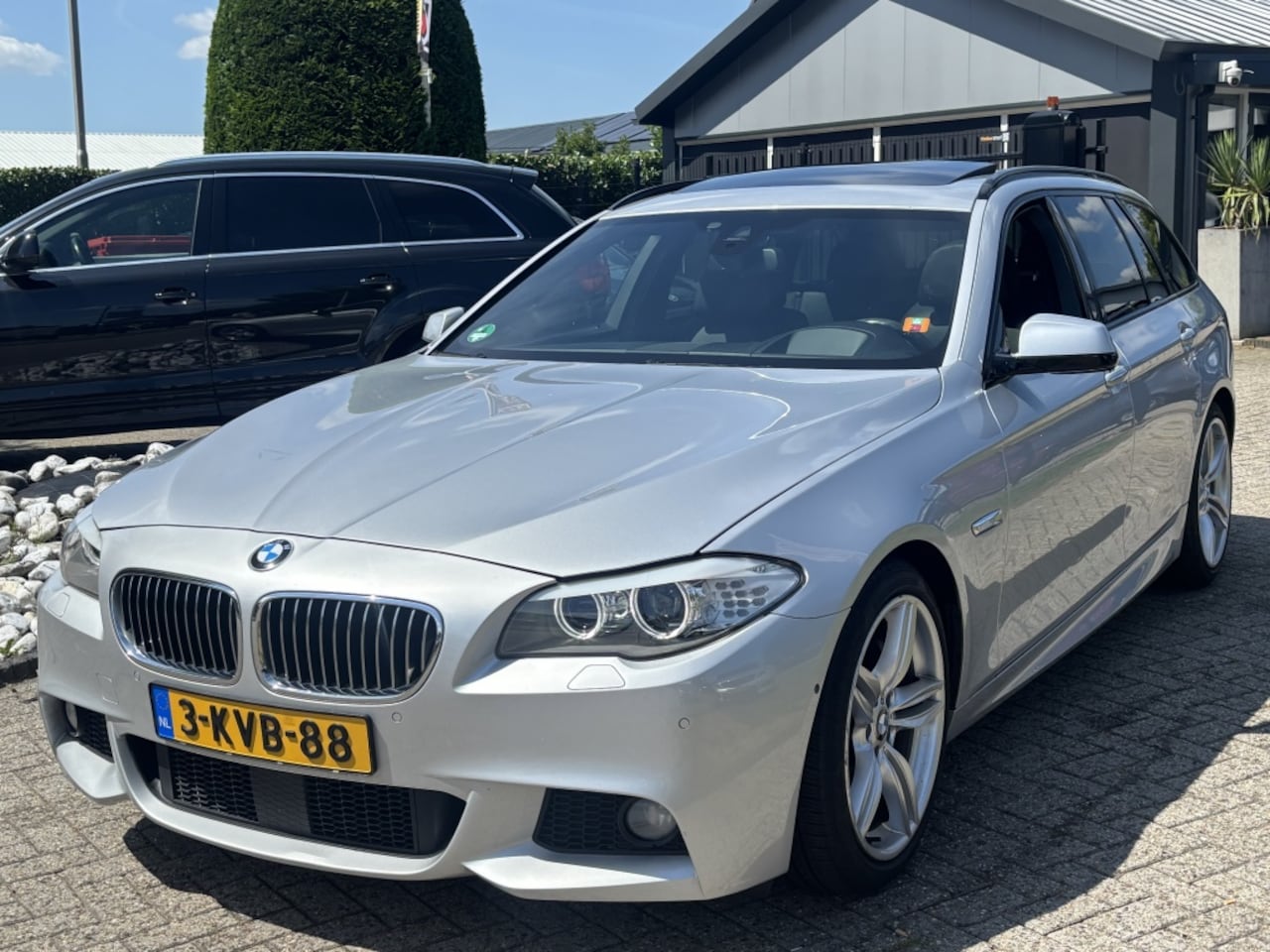 BMW 5-serie Touring - 530D High Exe 2013 M-Pakket NL Auto Panorama Trekhaak - AutoWereld.nl