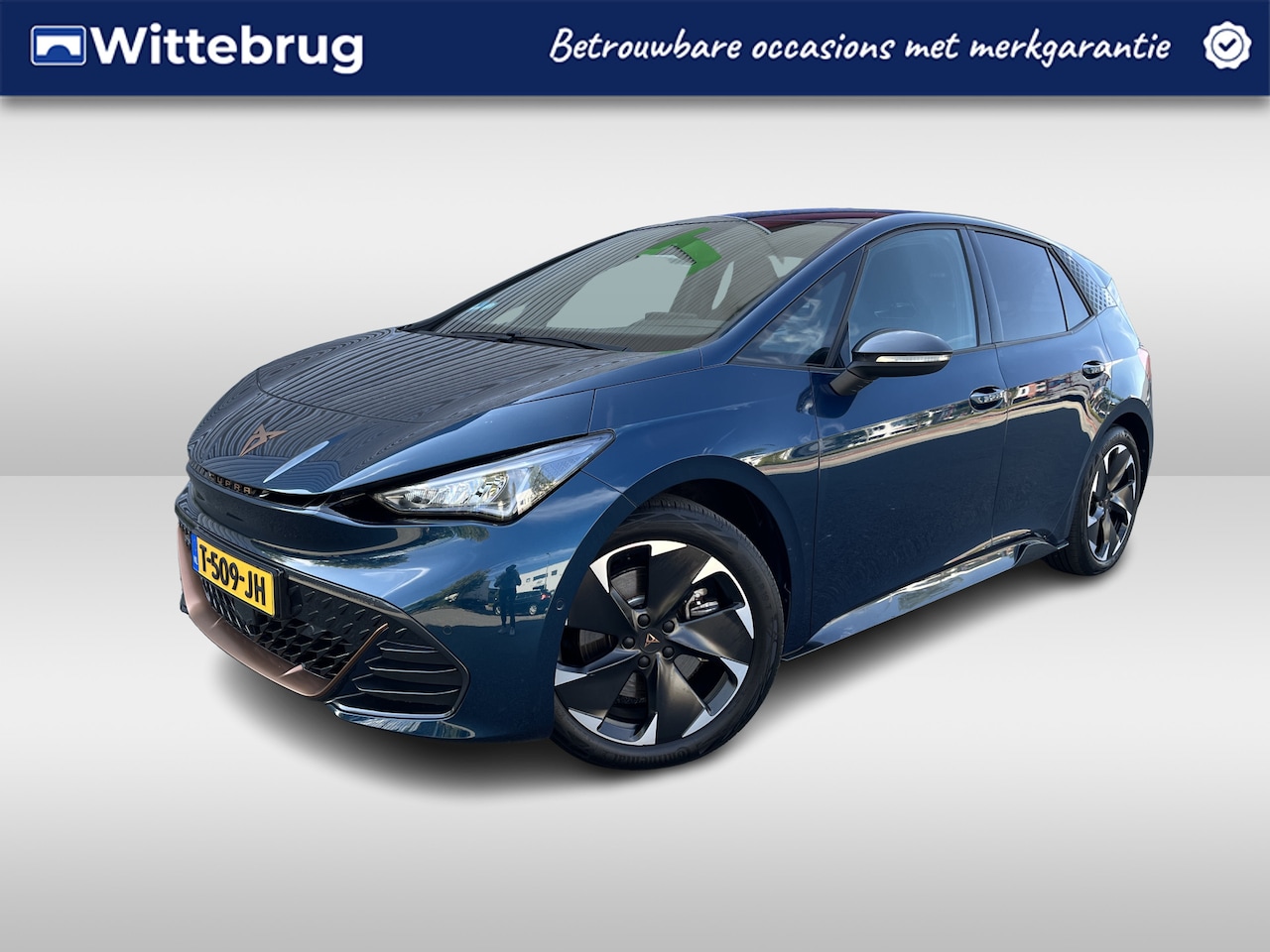 CUPRA Born - Adrenaline 62 kWh / Navigatie / Achteruitrij camera / 19'' LMV  HAL - AutoWereld.nl