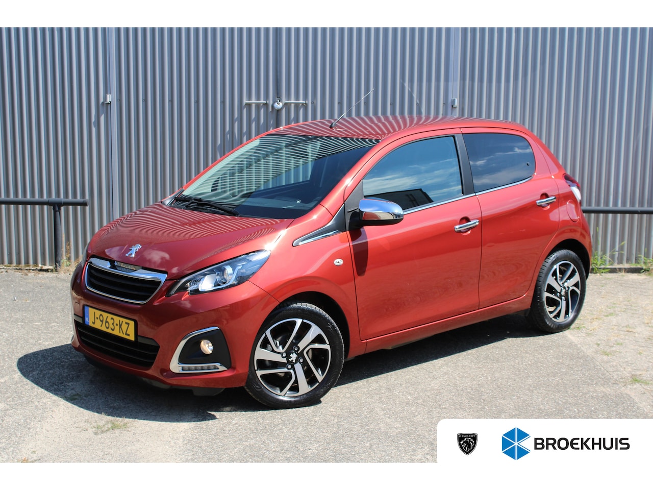 Peugeot 108 - 1.0 e-VTi Allure Climate Control | Touch Screen | Lichtmetalen Velgen | Bluetooth - AutoWereld.nl