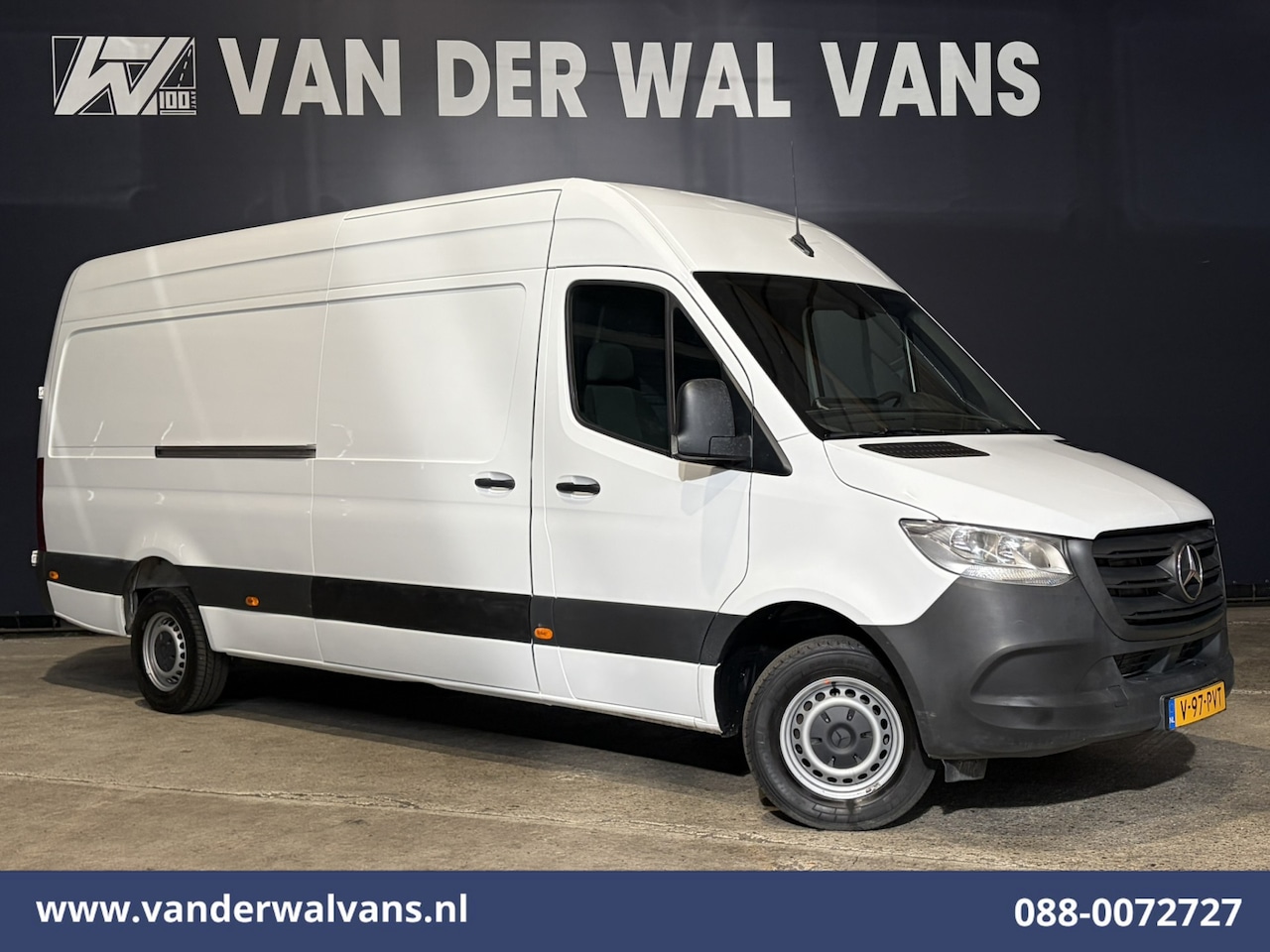 Mercedes-Benz Sprinter - 315 CDI 150pk L3H2 Euro6 Airco | Camera | Navigatie | Bijrijdersbank - AutoWereld.nl
