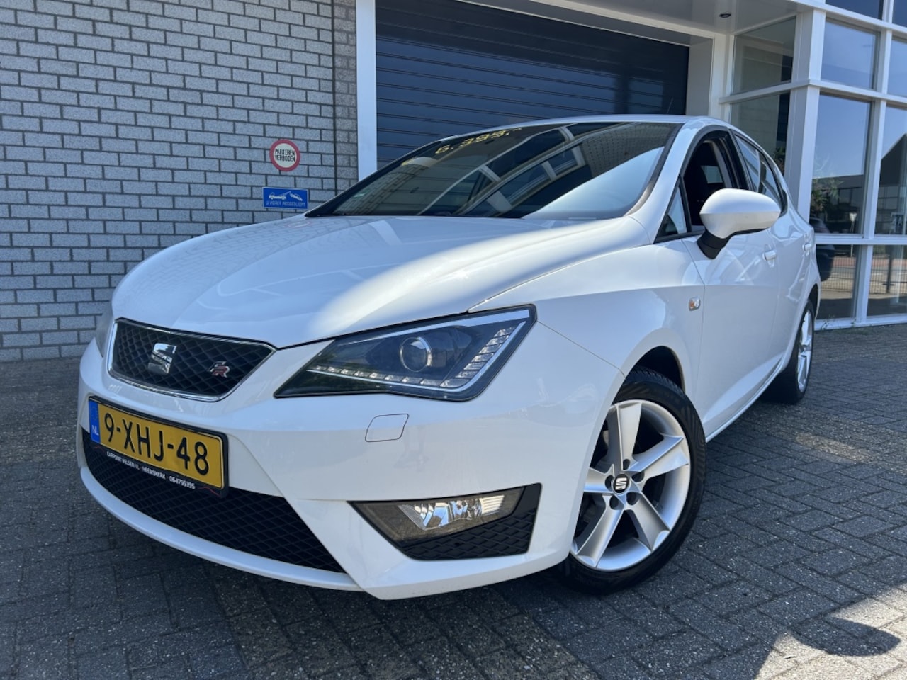 SEAT Ibiza - 1.2 TSI FR Dynamic 5DRS Clima*LED Topstaat! - AutoWereld.nl