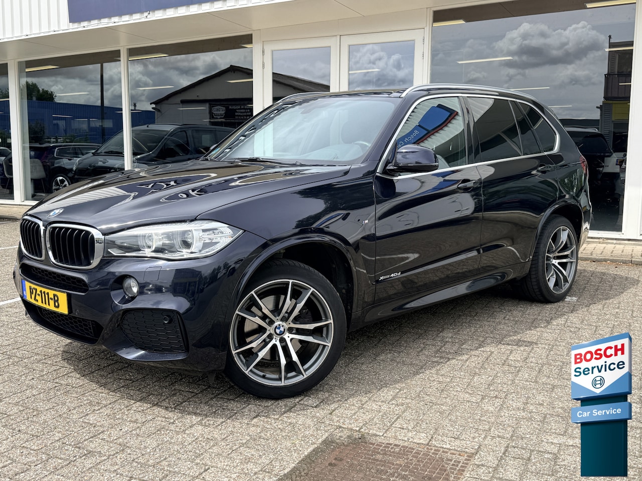 BMW X5 - xDrive40d High Executive 7p. | M-Sport | Xenon | Pano | Head-Up | Apple/Android | Standkac - AutoWereld.nl