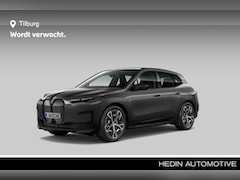 BMW iX - xDrive40 Executive 77 kWh | Comfort Access | DAB-Tuner | Live Cockpit Professional | Trekh