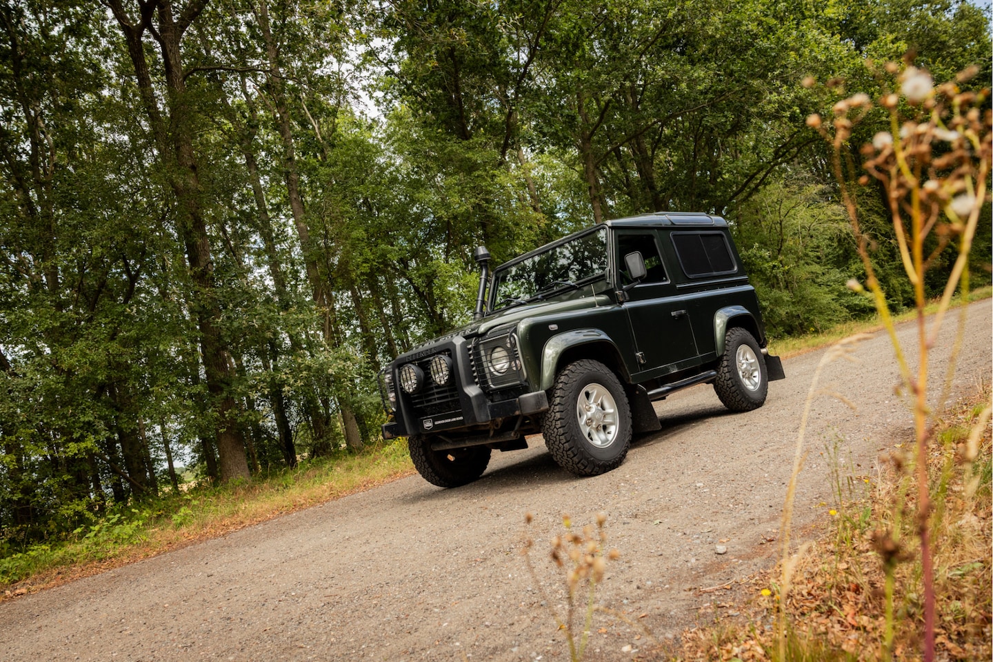 Land Rover Defender - 2.4Tdci Station Wagon Commercial Youngtimer - AutoWereld.nl