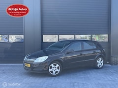 Opel Astra - 1.6 Essentia Airco 5 drs Nieuwe APK