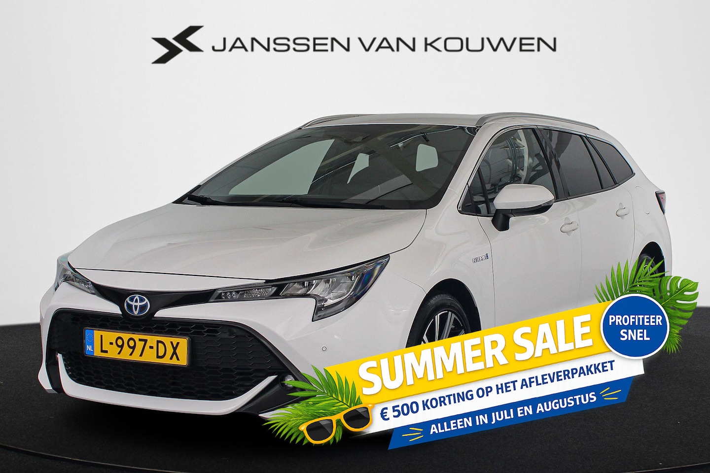 Toyota Corolla Touring Sports - 2.0 Hybrid Business Plus Stoelverwarming Camera Climate Control - AutoWereld.nl