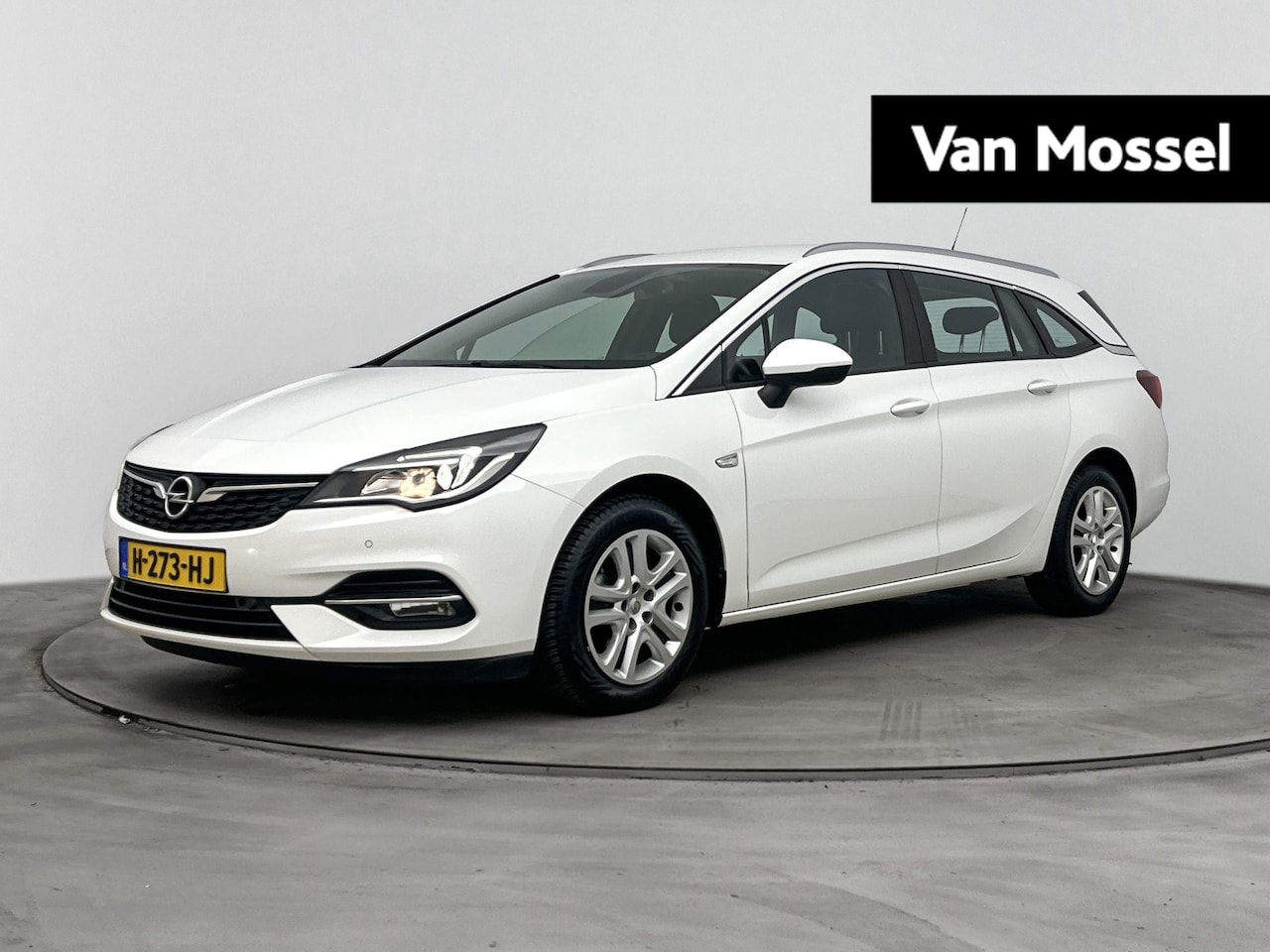 Opel Astra Sports Tourer - 1.2 Launch Edition 1.2 Launch Edition - AutoWereld.nl