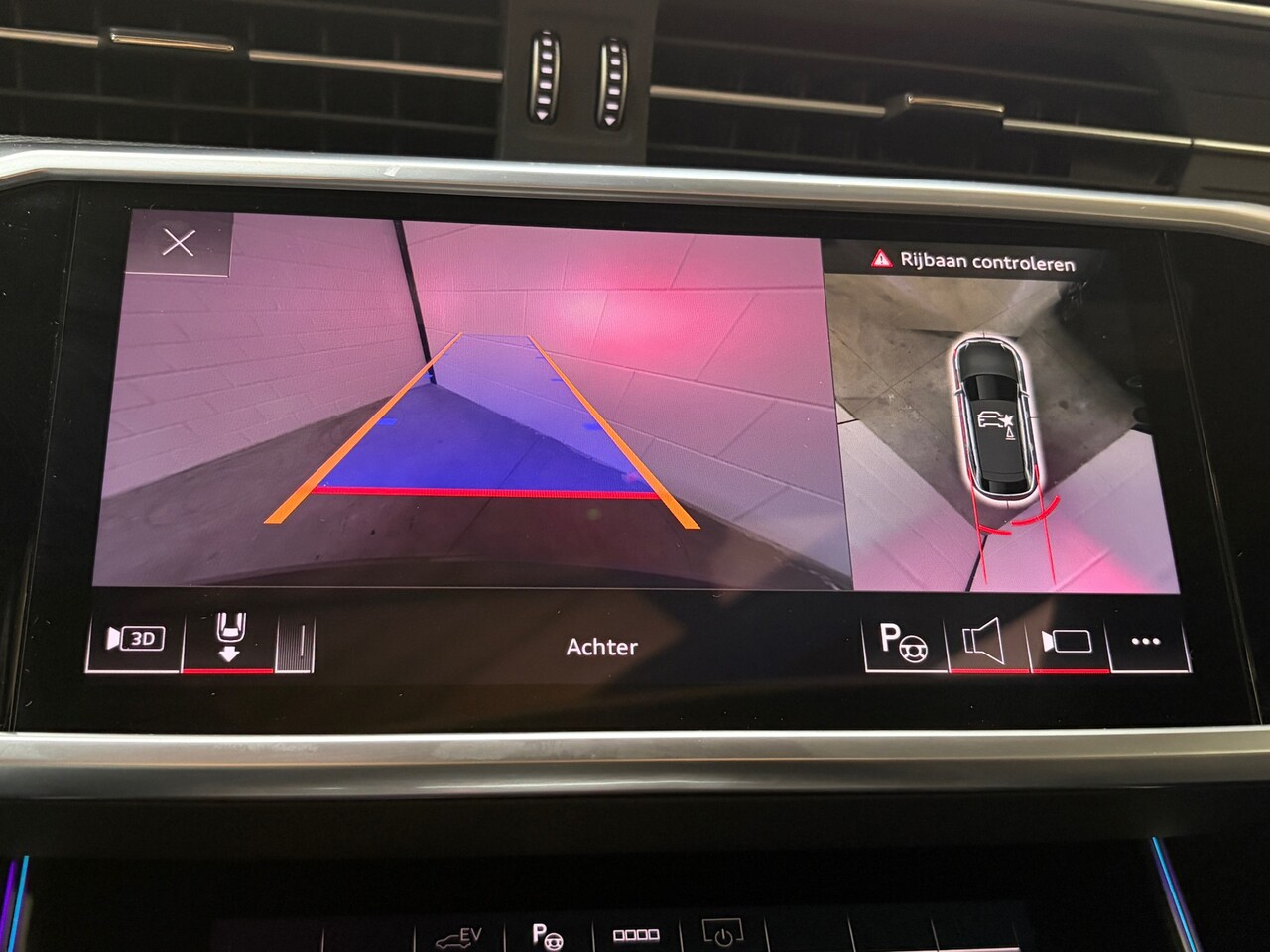 Audi A6 Avant - Sport 55 TFSI e quattro S-Line Panoramadak Trekhaak Camera ACC Lederen bekleding - AutoWereld.nl
