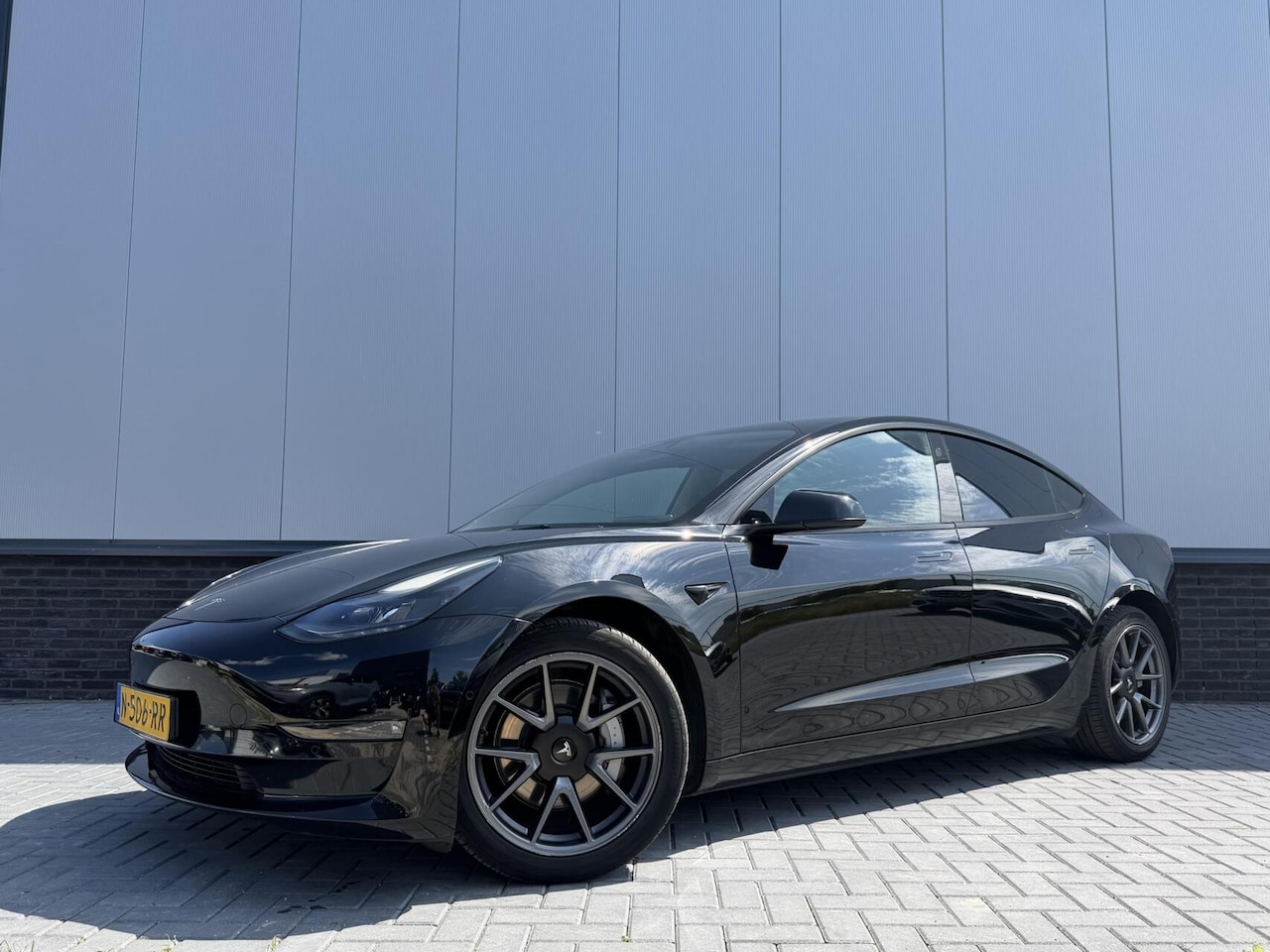 Tesla Model 3 - Long Range AWD 75 kWh - AutoWereld.nl