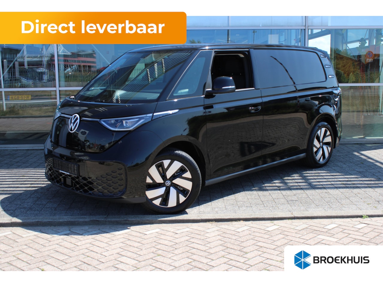 Volkswagen ID. Buzz Cargo - Bulli Limited Edition 286 PK 79 kWh | Achteruitrijcamera | Apple Carplay/Android Auto|tele - AutoWereld.nl