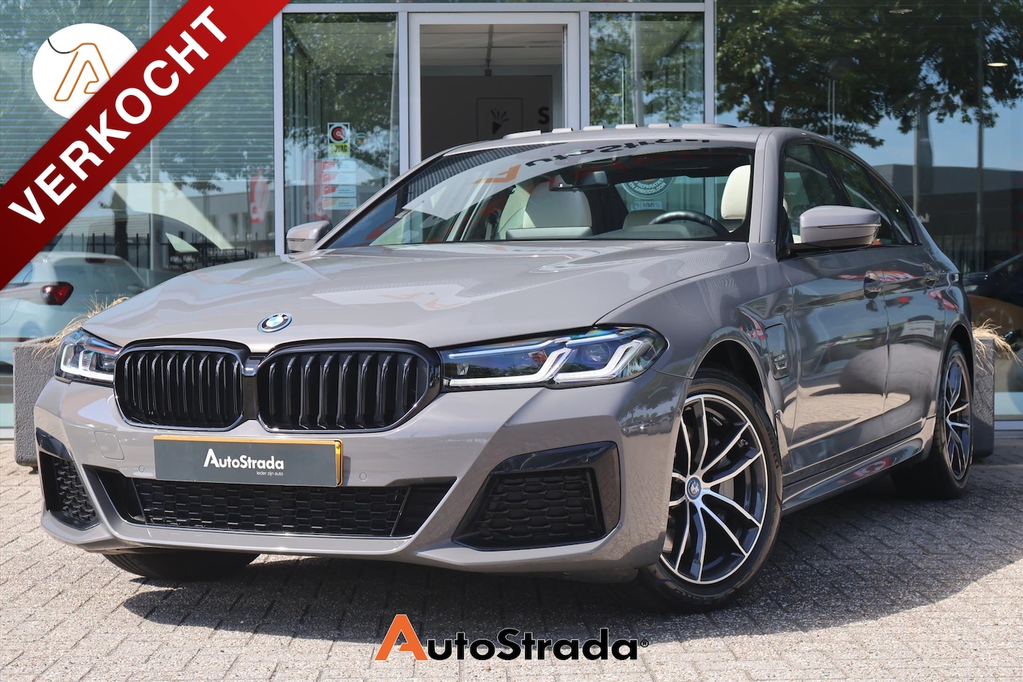 BMW 5-serie - (g30) 530e M-Sport 292pk SoH 99% | Leder | Sfeer | Laser LED | Pano | Navigatie | Memory | - AutoWereld.nl
