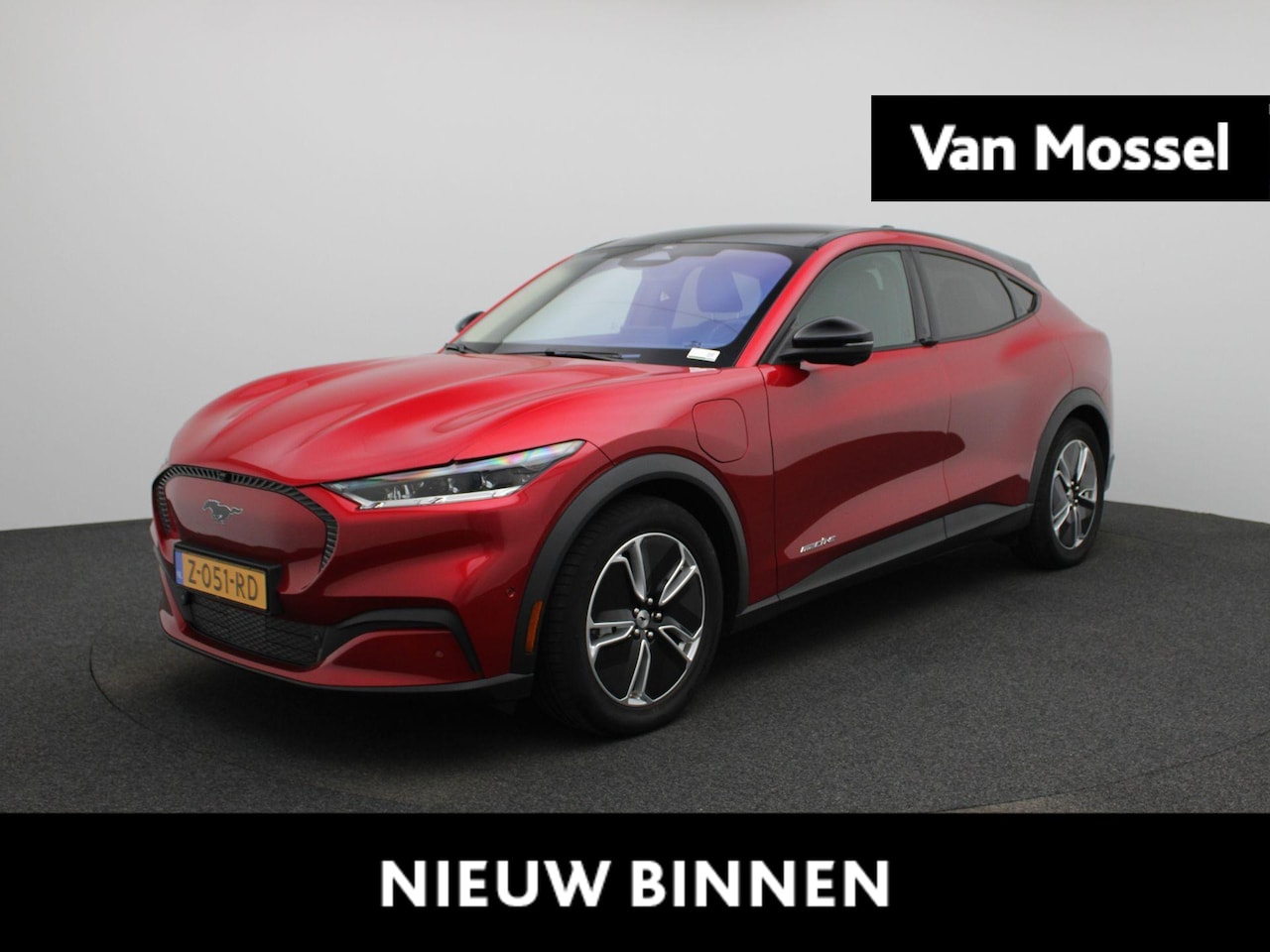 Ford Mustang Mach-E - Standard RWD 75 kWh Technologie Pack Plus | Panorama dak | Elektrisch verstelbare voorstoe - AutoWereld.nl