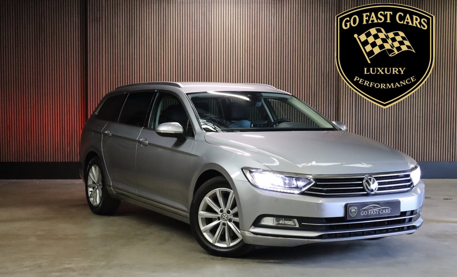 Volkswagen Passat Variant - 2.0 TDI Comfortline Business |360 camera|Massage|Stoel verwarming|leder/alcantara| - AutoWereld.nl