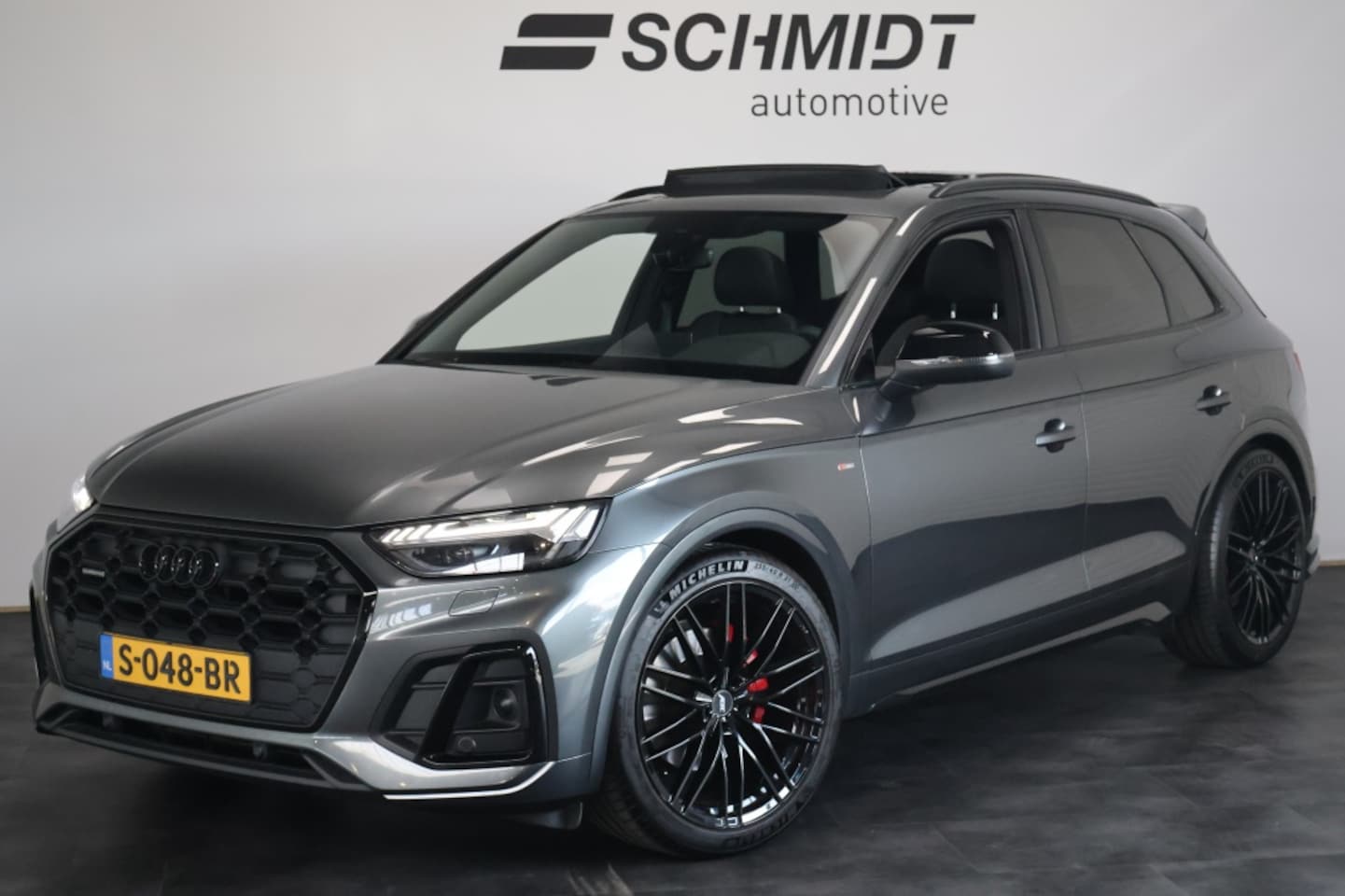 Audi Q5 - 40 TFSI S-Line ABT | Panorama | 21" LM | Carplay | Camera - AutoWereld.nl