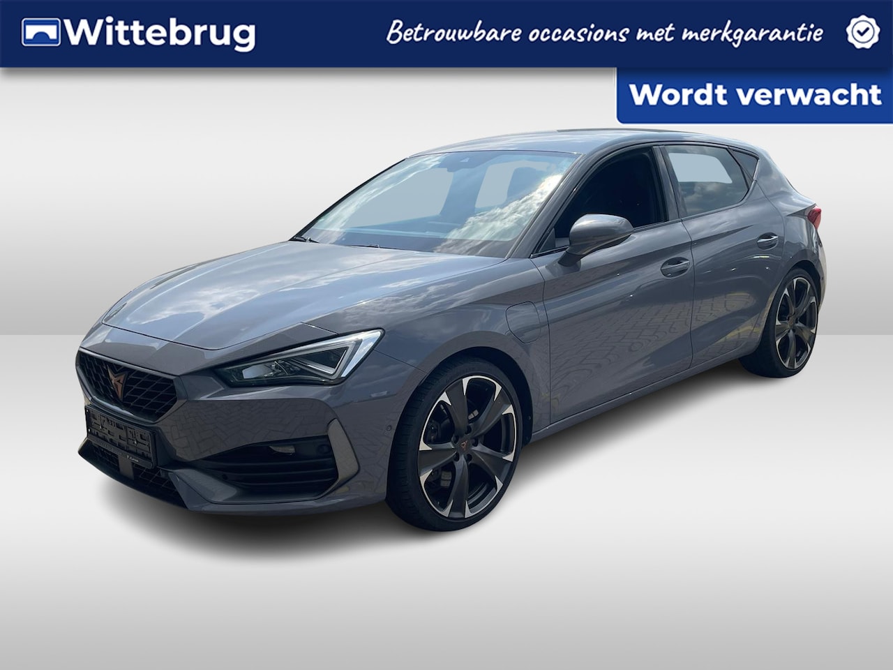 CUPRA Leon - 1.4 e-Hybrid 245pk DSG VZ Performance / Achteruitrij camera / Stuur en stoel verwarming / - AutoWereld.nl