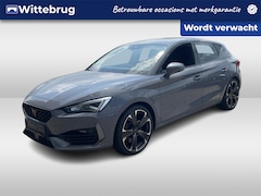 CUPRA Leon - 1.4 e-Hybrid 245pk DSG VZ Performance / App. Connect / Achteruitrij camera / Stuur en stoe