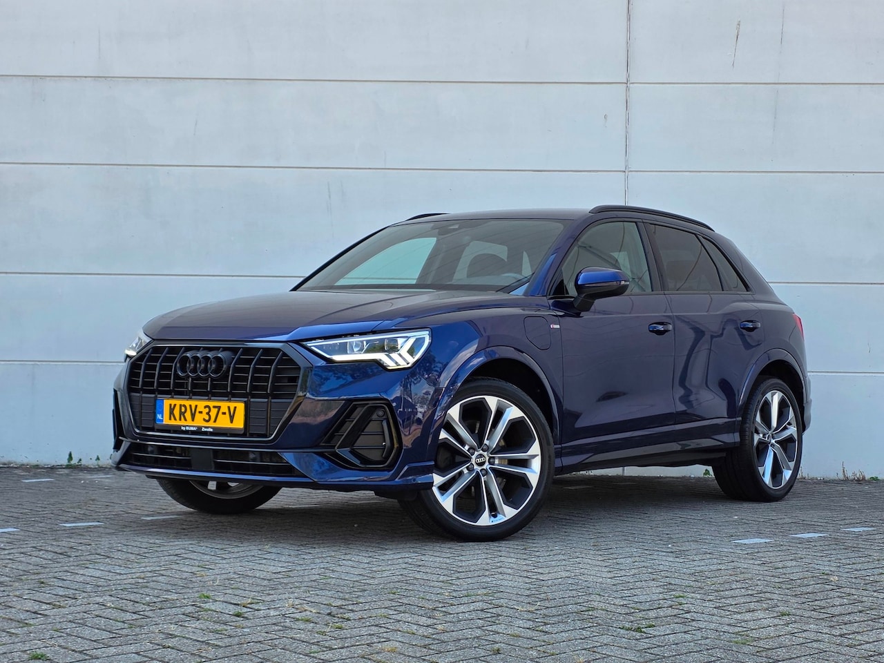 Audi Q3 - 45 TFSIe |3x S-Line| 20''|1e EIG.|FULL LED|Navi|Trekhaak|Stoelverwarming|ClimateControl|Wi - AutoWereld.nl