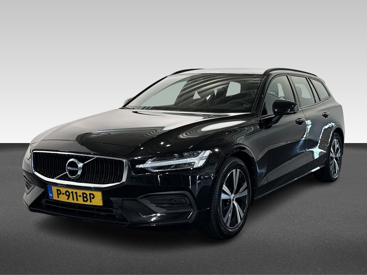 Volvo V60 - B3 163pk Mild Hybrid Aut Momentum Advantage - AutoWereld.nl