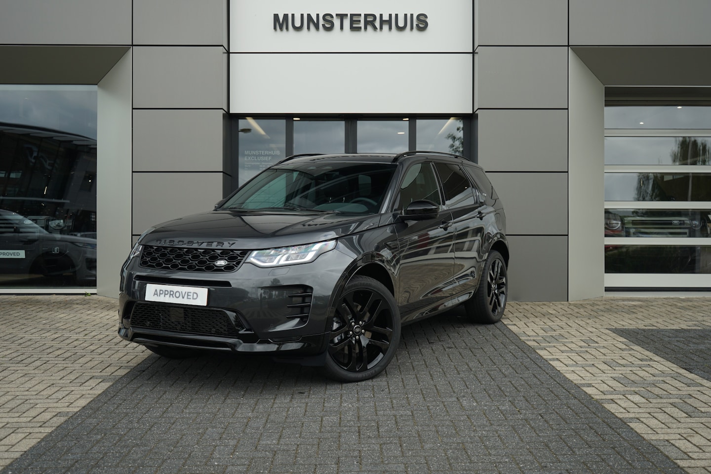 Land Rover Discovery Sport - 1.5 P270e PHEV Dynamic S | Afneembare trekhaak | Voorstoelen/Achterbank verwarmd | - AutoWereld.nl