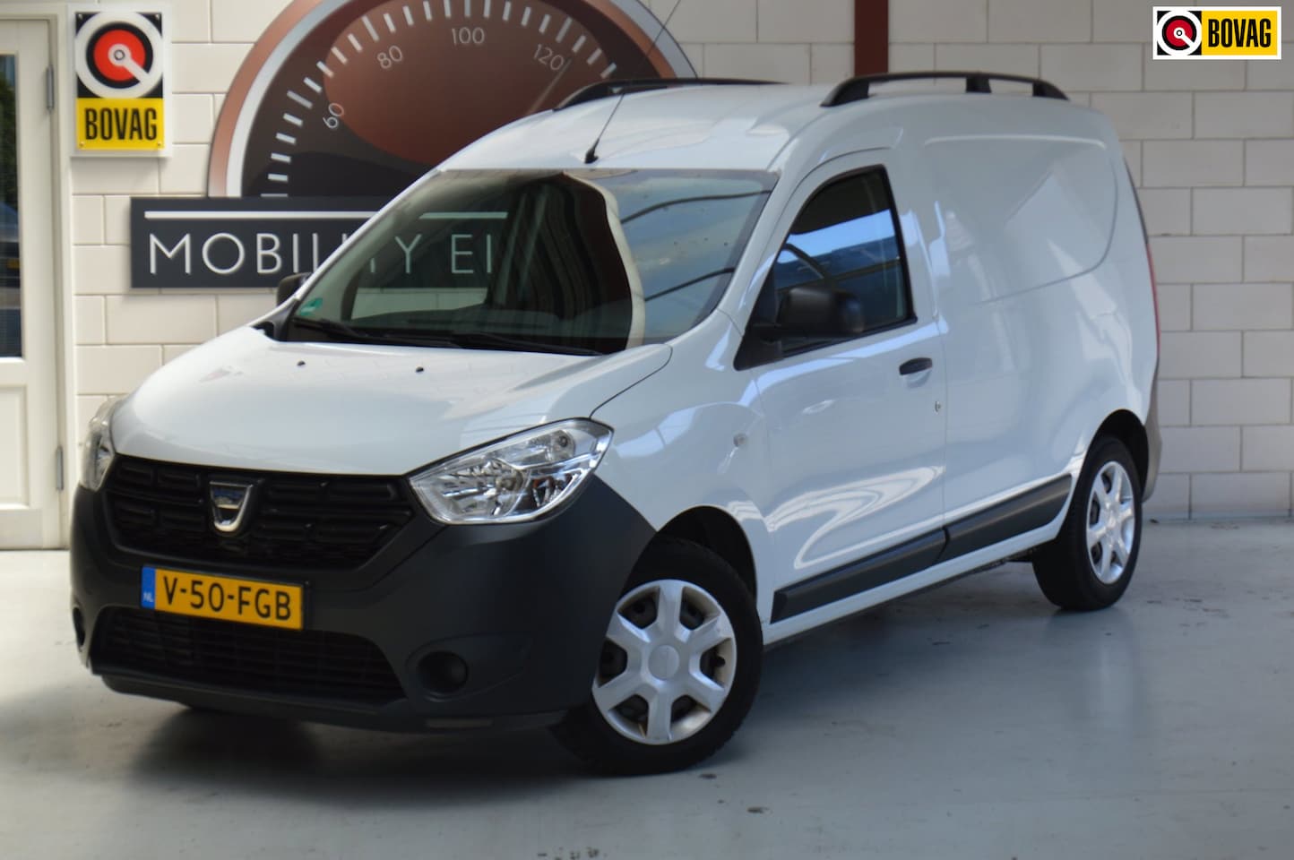Dacia Dokker - 1.6 AIRCO, All-Season, Bluetooth, Camera, APK, GARANTIE - AutoWereld.nl