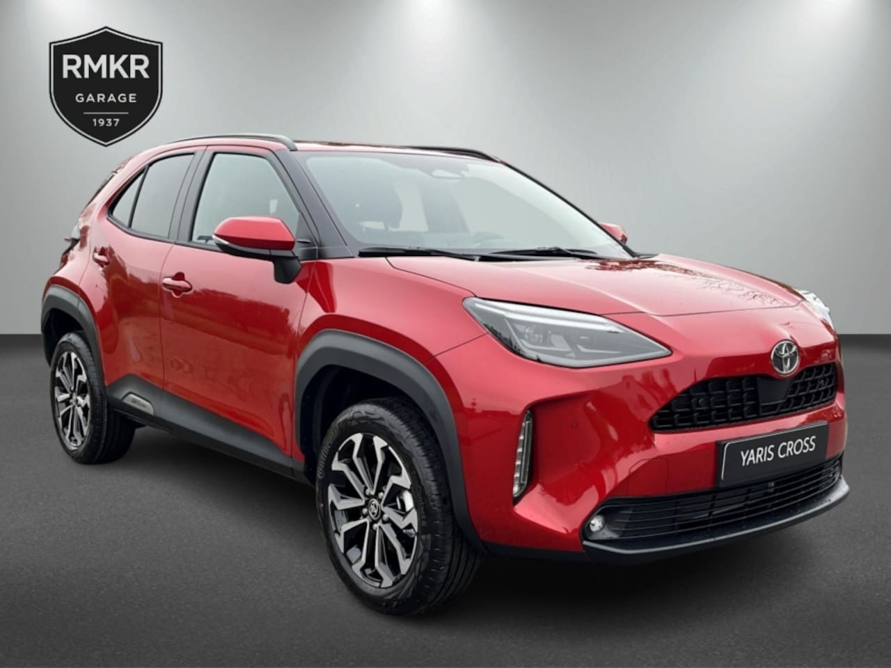 Toyota Yaris Cross - 1.5 Hybrid 130 Black Edition, Safety + Winter pakket. - AutoWereld.nl