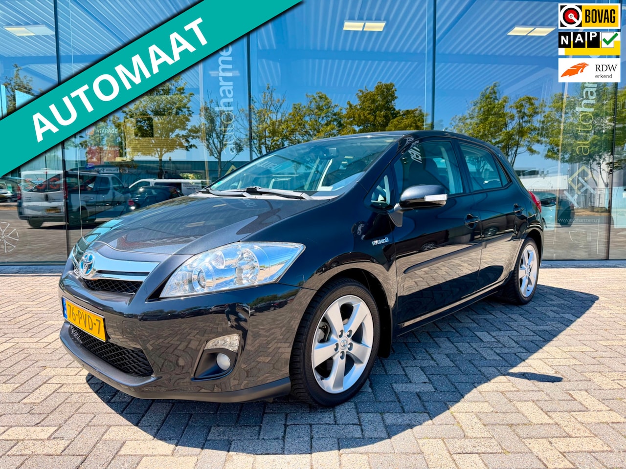 Toyota Auris - 1.8 Full Hybrid Executive 1.8 Full Hybrid Executive, NAP, Camera, Navi, KeyLess - AutoWereld.nl
