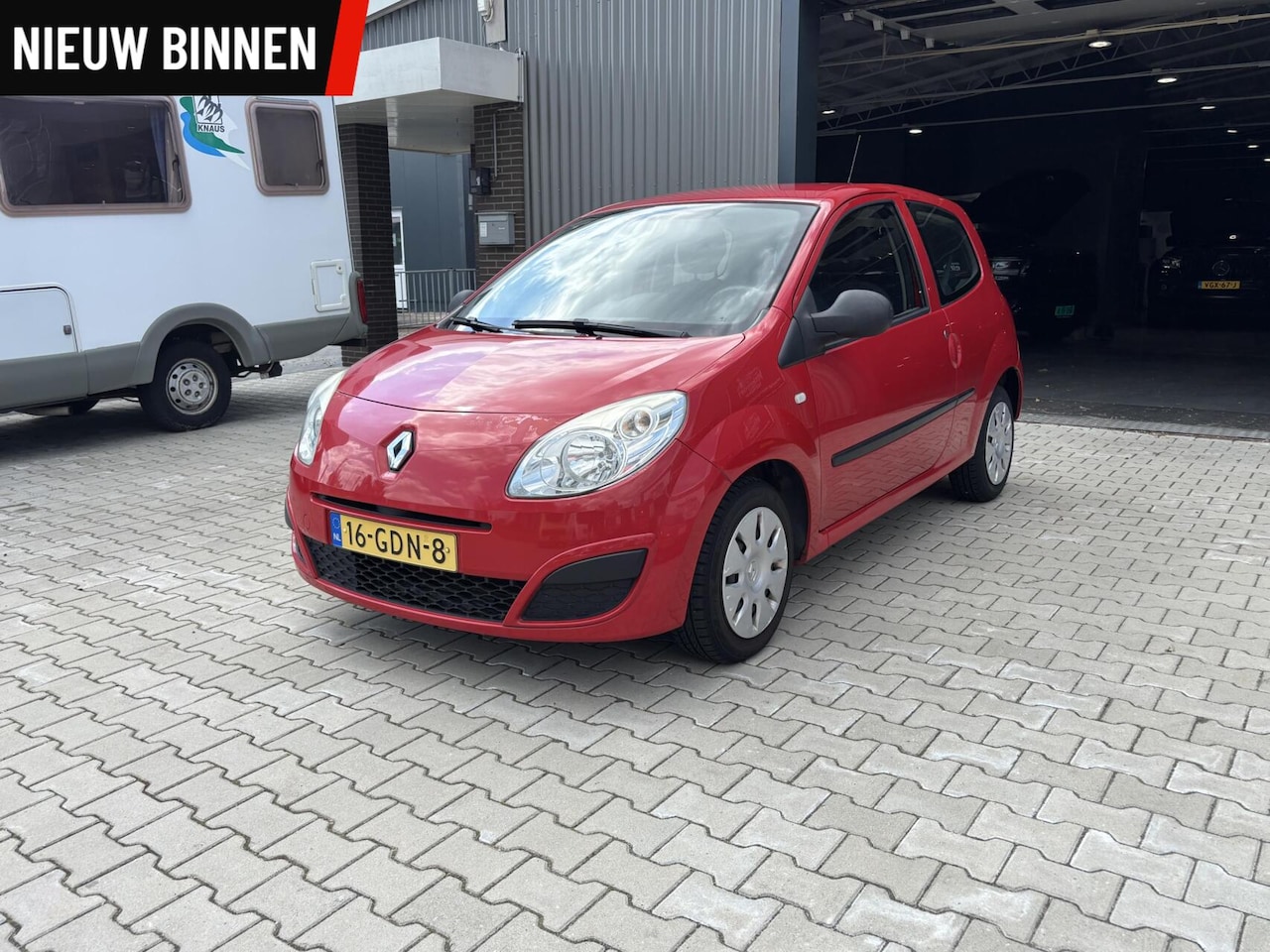 Renault Twingo - 1.2 Acces Lage KMS - APK 31-5-2027 - AutoWereld.nl