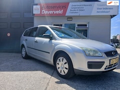 Ford Focus Wagon - 1.6-16V Champion. Rijdt en schakelt goed. Geen storingen aanwezig