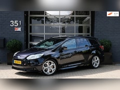 Ford Focus Wagon - 2.0 EcoBoost ST-3 Cruise|Leder|Navi|Led&Xenon