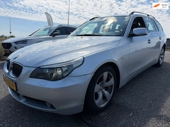 BMW 5-serie Touring - 523i High Executive Automaat Pano PDC Trekhaak Airco