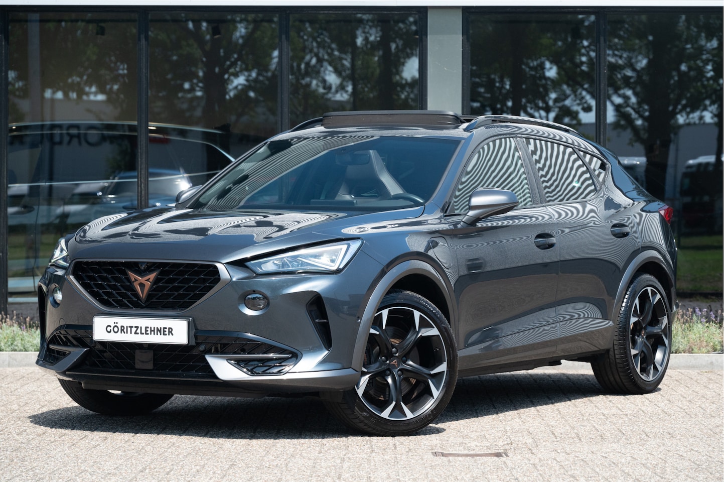 CUPRA Formentor - 1.4 e-Hybrid VZ Performance | Pano | Trekhaak | 360cam | DCC | Memory | Navi - AutoWereld.nl