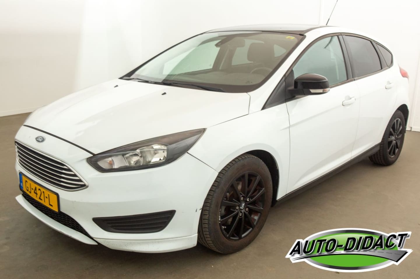 Ford Focus - 1.0 74kW Navi Airco Trend Edition - AutoWereld.nl