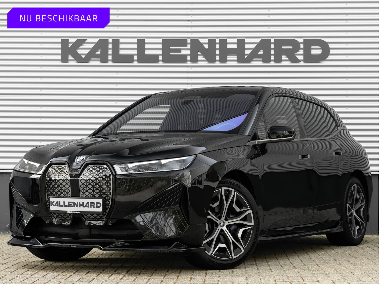 BMW iX - xDrive50 - Luchtvering - Integral Active Steering - Driving Ass Prof - Pano - AutoWereld.nl