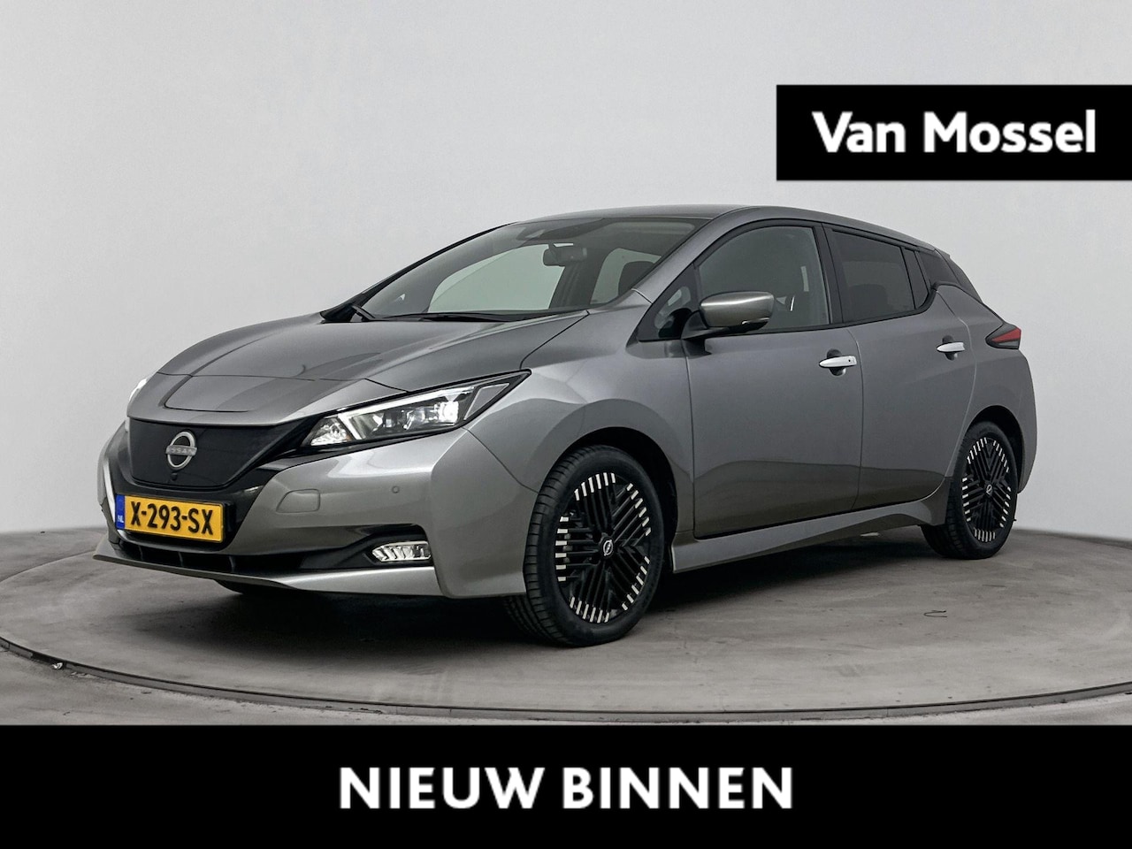 Nissan LEAF - N-Connecta 39 kWh | Airco | Apple Carplay/Android Auto | Around View Camera | Cruise Contr - AutoWereld.nl
